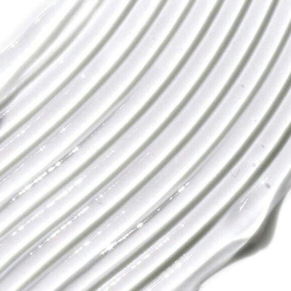 AVON fmg Colors of Love Hi-Brow Sculpting Brow Gel - Picture 7 of 7